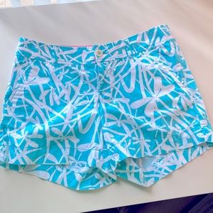 Lilly Pulitzer Blue & White Callahan Shorts 8